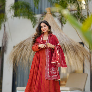Burnished Bloom cosmos suit set