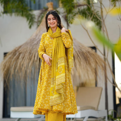 Vastra yellow cotton suit set