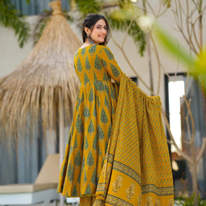 Katie cotton suit set