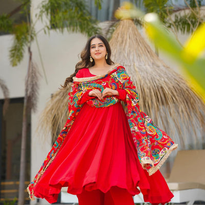 Victoria red soothing suit set