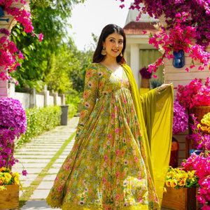 Laurel floral chinon suit set