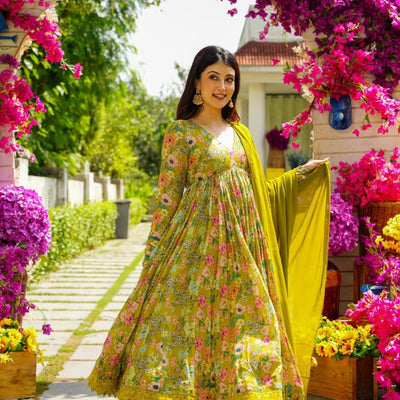 Laurel floral chinon suit set