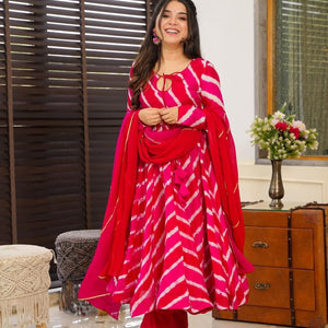 Pink leheriya organza suit set