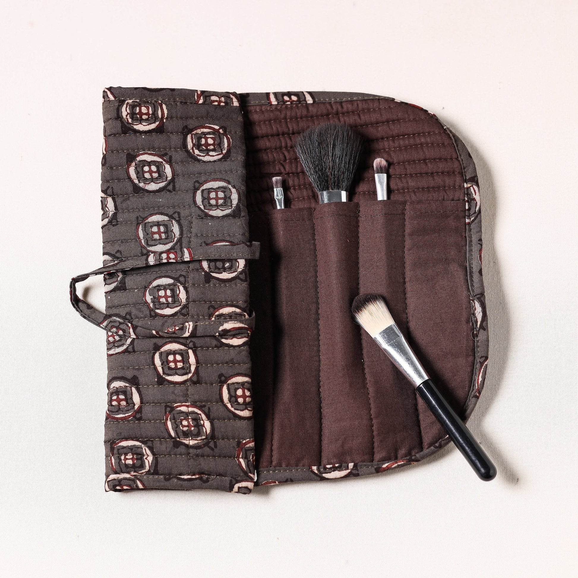 Brown - Bagru Fabric Multipurpose Segmented Make-up Brush Wrap Pouch/Case