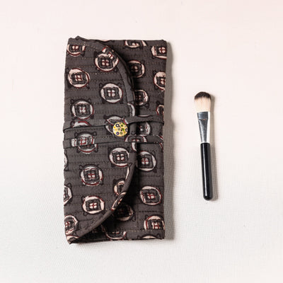 Brown - Bagru Fabric Multipurpose Segmented Make-up Brush Wrap Pouch/Case