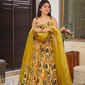 Gaurangi yellow heavy maxi set