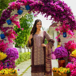 Lavish rayon straight suit set