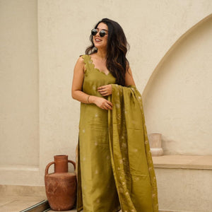 Ashley Cosmos kurta set