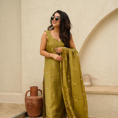 Ashley Cosmos kurta set