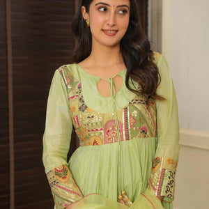 Nivedita silk suit set