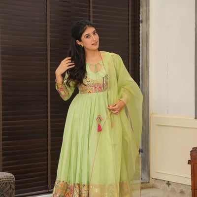 Nivedita silk suit set