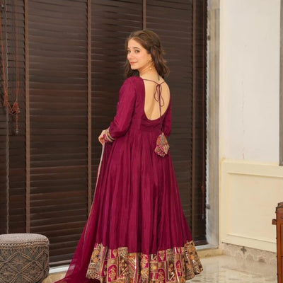 Eeswari silk heavy suit set