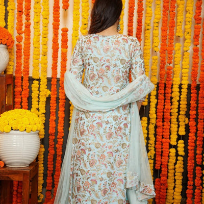 Pristine embroidered georgette straight fit