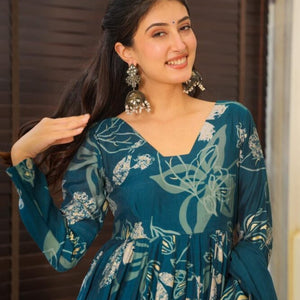 Sherlyn flower suit set