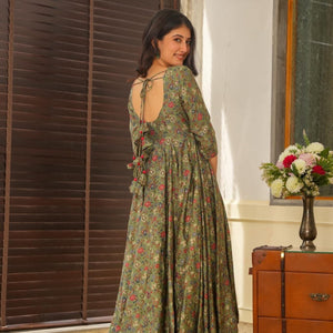 sowmya muslin suit set