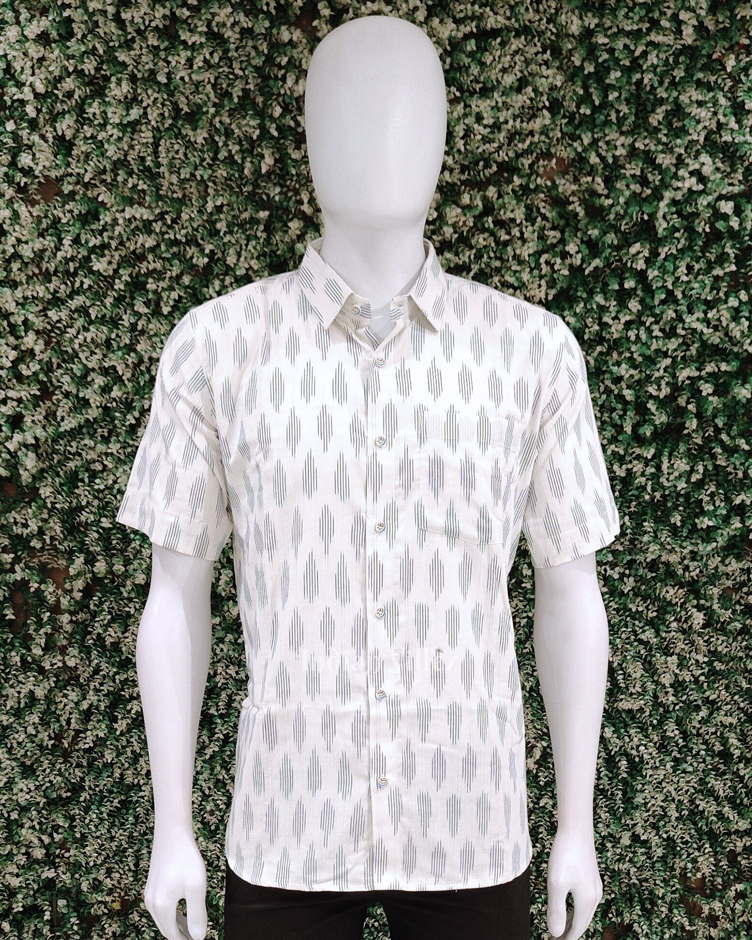 White Pochampally Odisha Ikat Cotton Half Sleeve Shirt for Men