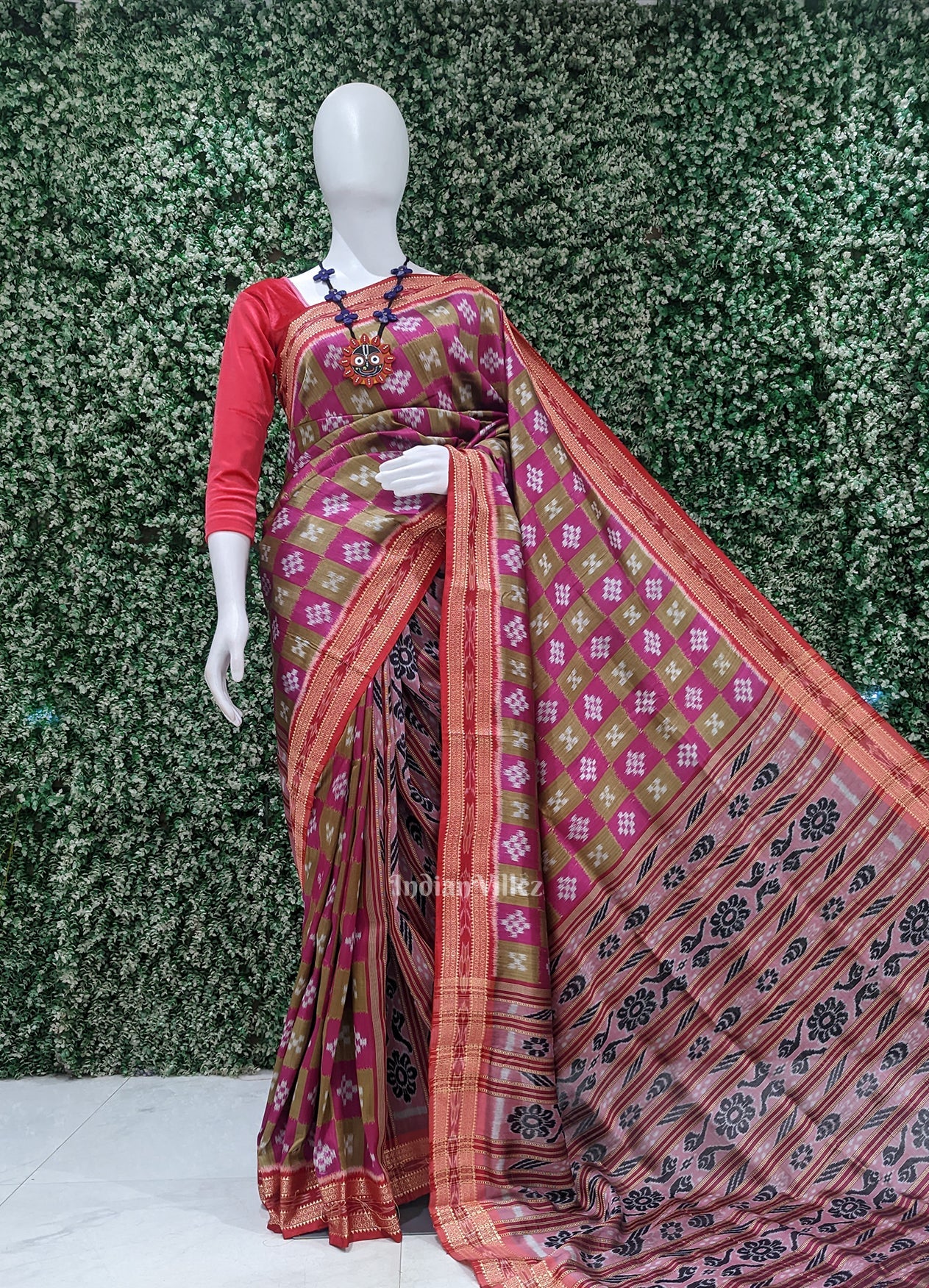 Pink Olive Green Pasapali Patli Odisha Ikat Khandua Silk Saree
