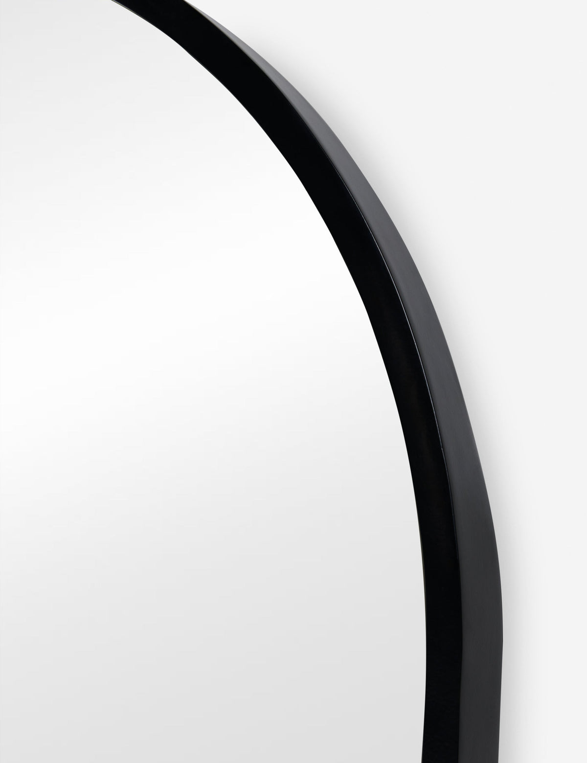 Idris Oval Mirror