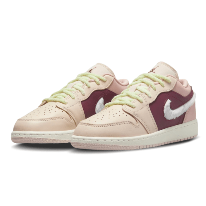 Jordan 1 Low SE Fur Swoosh (GS)