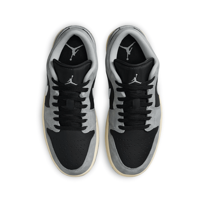 Air Jordan 1 Low SE Light Smoke Grey