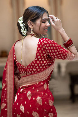 Red Banarasi Silk Saree With Blouse Piece