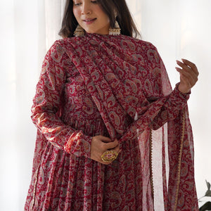 Printed Georgette Tiered Abaya Style Suit in Red