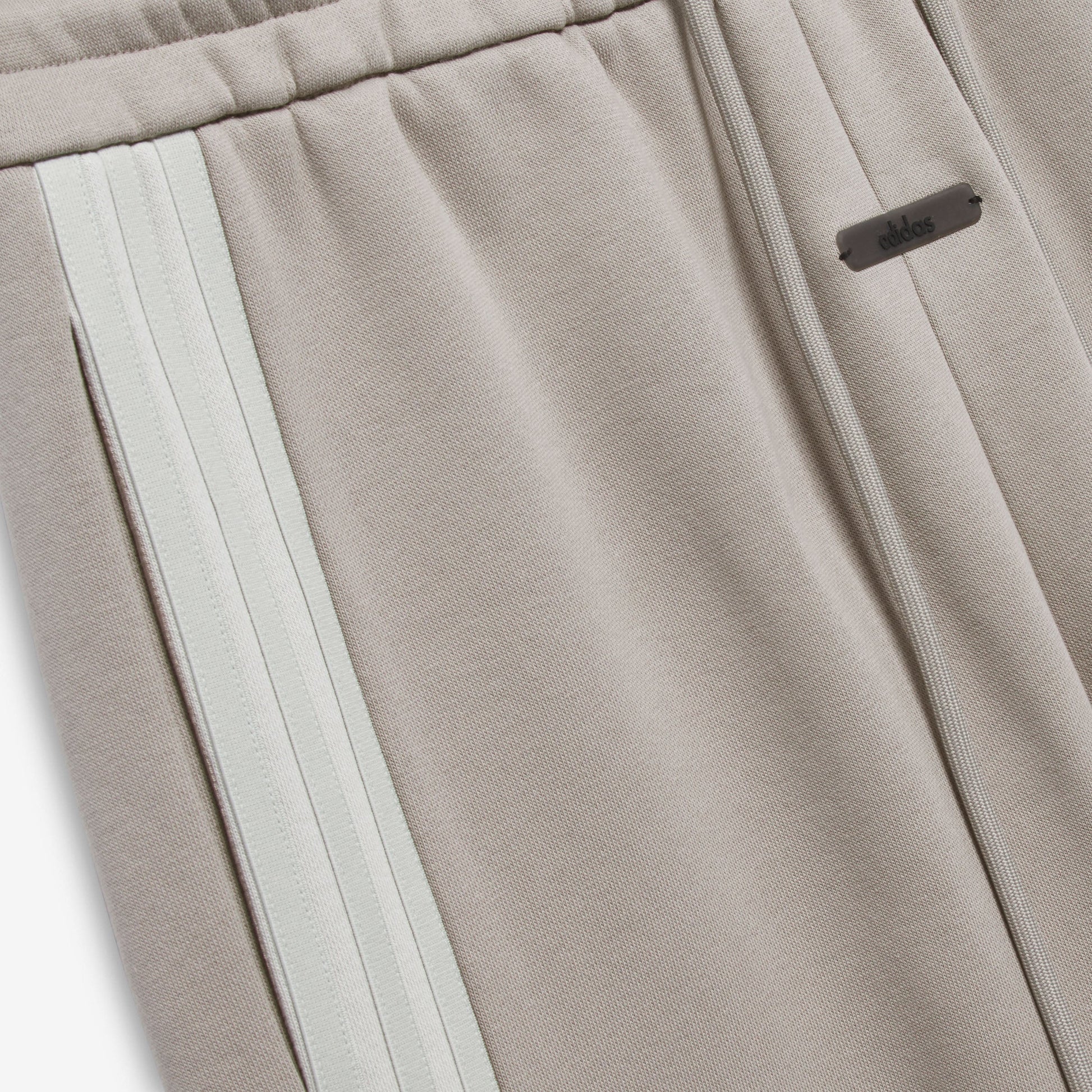 Adidas | FEAR OF GOD ATHLETICS SOLID FLEECE SWEATPANT { BEIGE