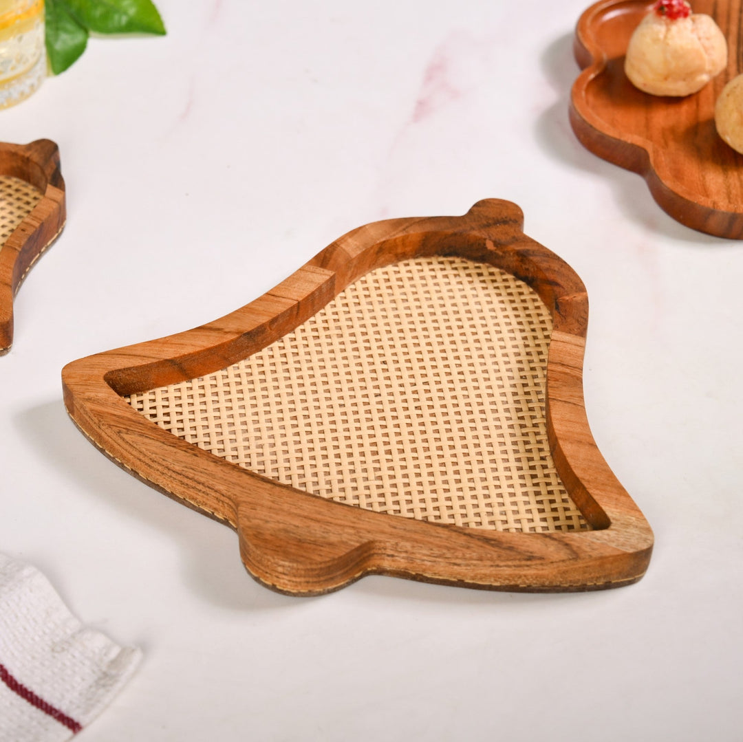 Set Of 2 Jingle Bells Wooden Platters With Rattan Weave