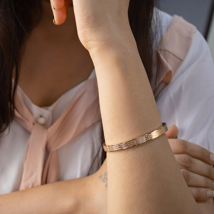 Curved Line Pattern Rose Gold Bracelet For Women