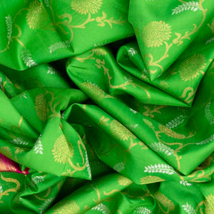 Light Green Handloom Kanchipuram Silk Saree With Floral Motifs-Light Green