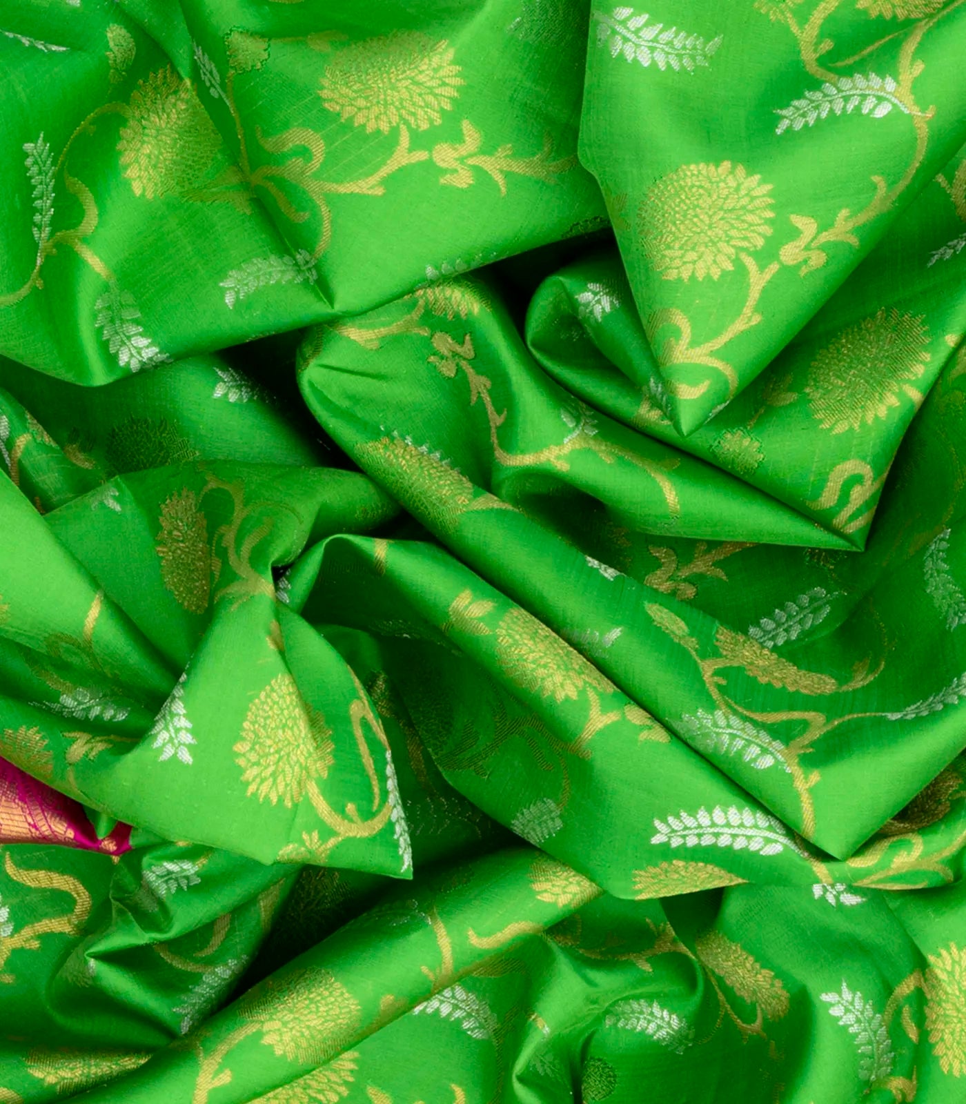 Light Green Handloom Kanchipuram Silk Saree With Floral Motifs-Light Green