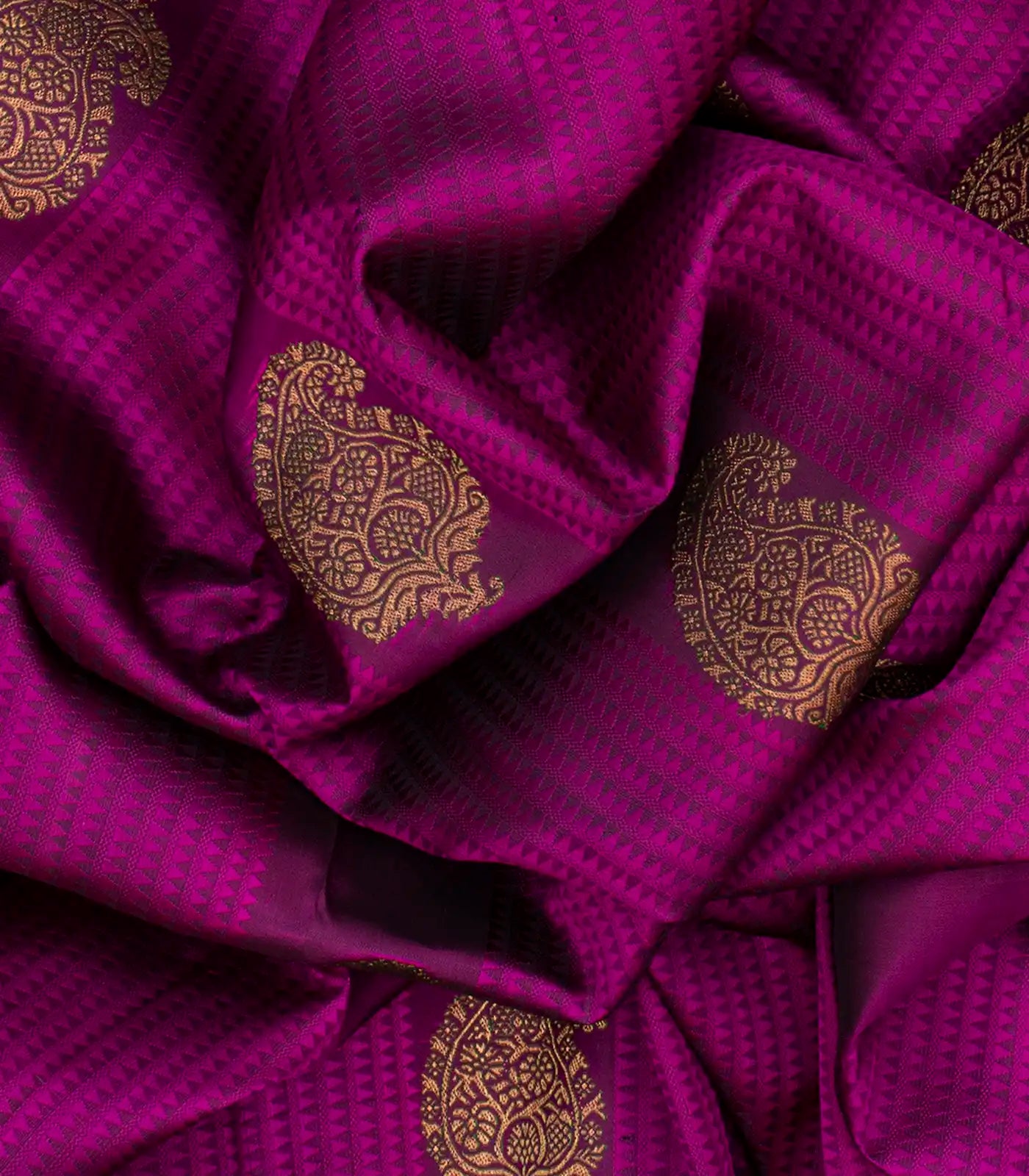 Magenta Handloom Kanchipuram Silk Saree With Stripes & Buttas-Magenta