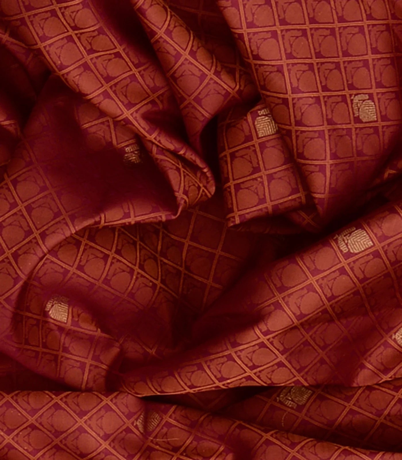 Crimson Handwoven Kanchipuram Silk saree With Floral Motifs