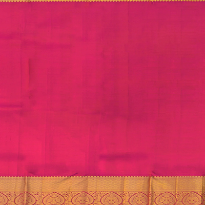 Magenta  Handwoven Kanchipuram silk Saree With Floral Motifs -Magenta