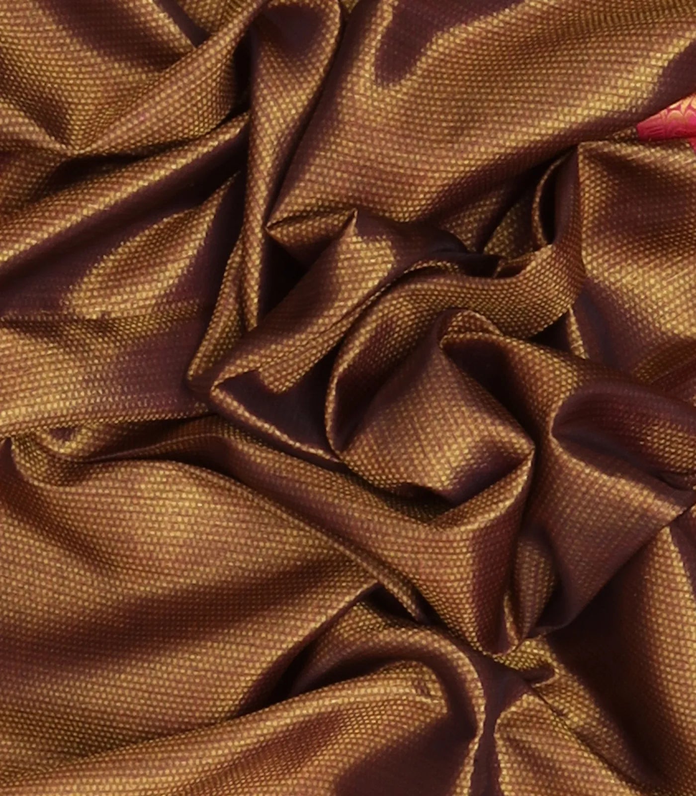 Sage Green Handwoven Kanchipuram Korvai Silk Saree With Dotted Motifs & Floral Vine Motifs In Contrast Pink Border-Sage Green