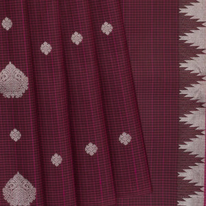 Magenta Handloom Kanchipuram Silk Saree With Floral Butta-Magenta
