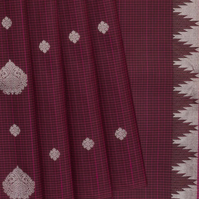 Magenta Handloom Kanchipuram Silk Saree With Floral Butta-Magenta