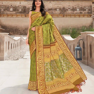 Green Ethreal Fusion Handloom Natural Dyed Lino Varna Silk Saree-Green