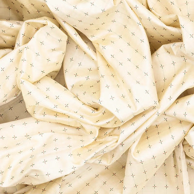 White Handloom Kanchipuram Korvai Silk Saree With Crimson Border-White