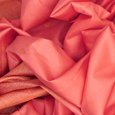 Dusty Pink Handloom Kanchipuram Silk Saree With Geometric Floral Motifs-Dusty Pink