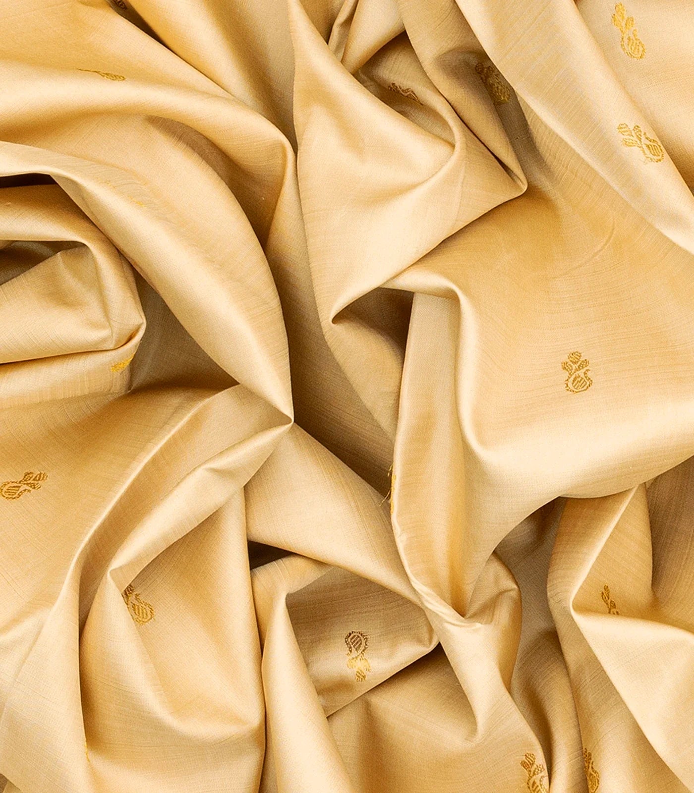 Cream Handloom Kanchipuram Korvai Silk Saree With Floral Buttas-Cream