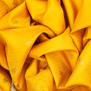 Yellow Handloom Kanchipuram Silk Saree With Floral Motifs-Yellow