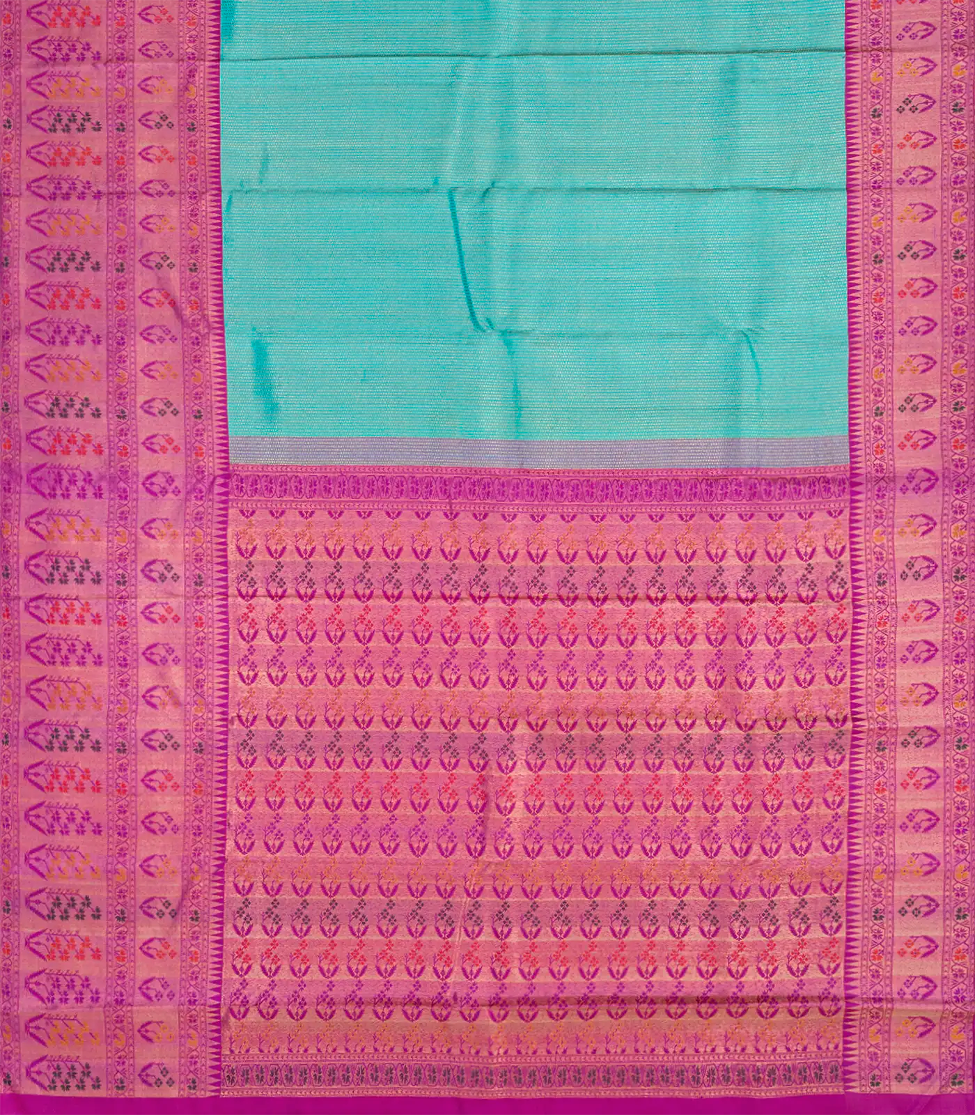 Turquoise Handloom Kanchipuram Korvai Silk Saree With Dotted Motifs-Turquoise