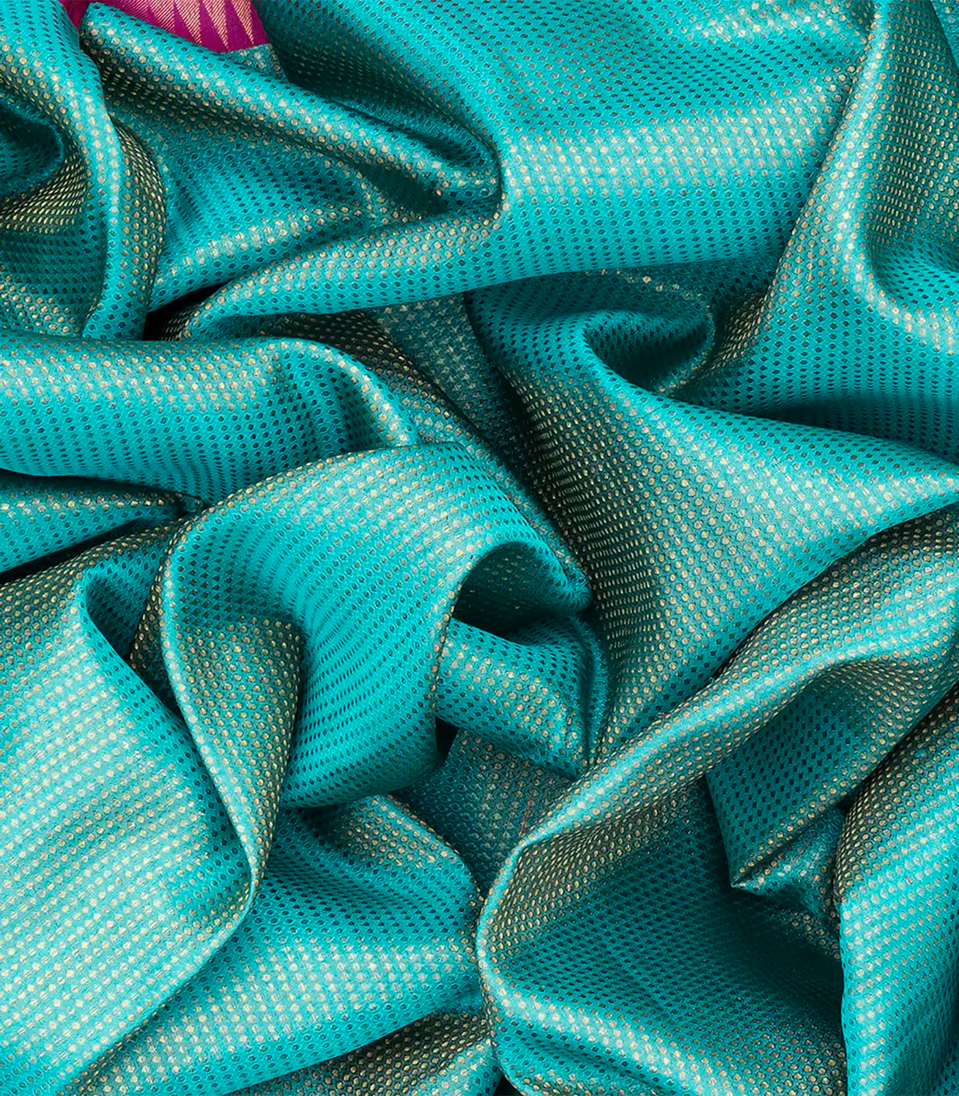 Turquoise Handloom Kanchipuram Korvai Silk Saree With Dotted Motifs-Turquoise