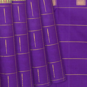 Pista Green Handloom Kanchipuram Korvai Silk Saree With Checks-Pista Green