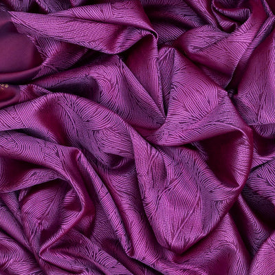 Magenta Handloom Kanchipuram Silk Saree With Abstract Motifs-Magenta