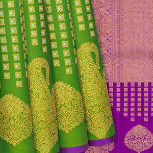 Green Handloom Kanchipuram Silk Saree With Floral Motifs-Green