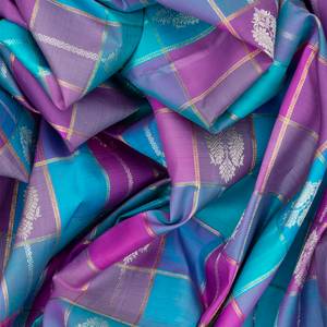 Pink Handloom Kanchipuram Silk Saree With Zari Checks & Buttas-Pink