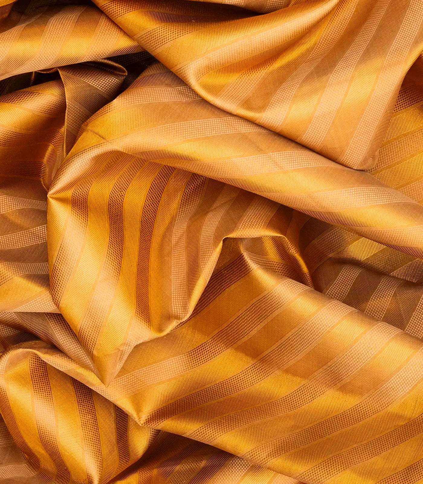 Beige Handloom Kanchipuram Korvai Silk Saree With Diagonal Stripes-Beige