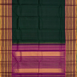 Bottle Green Handloom Kanchipuram Plain Silk Saree With Crimson Border-Bottle Green